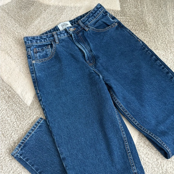 ZARA | Mid Rise Mom Jeans - Picture 4 of 5
